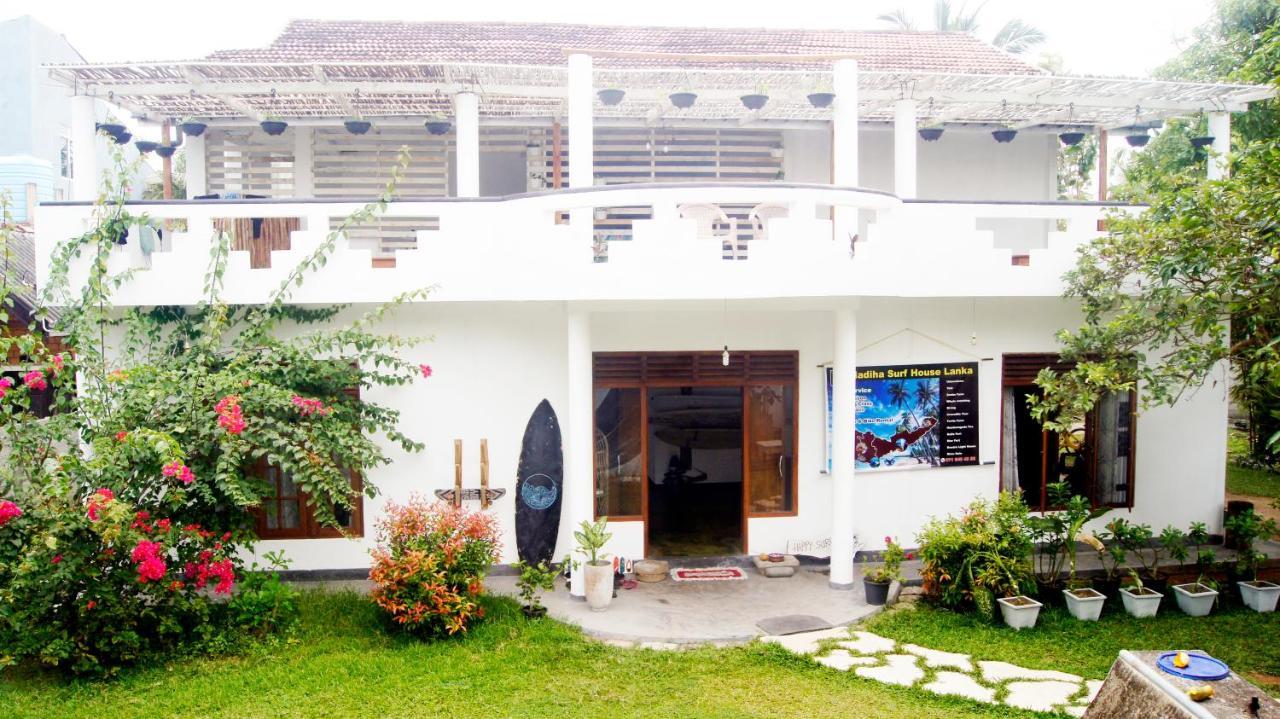 Madiha Surf House Lanka Hotel มาตารา ภายนอก รูปภาพ